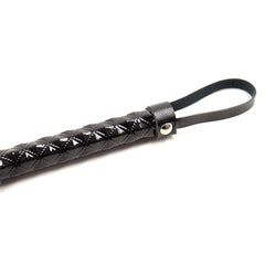 Flogger Patron de Diamante y Mango de Metal 39 cm Negro