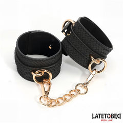 Esposas con Cadena Dorada