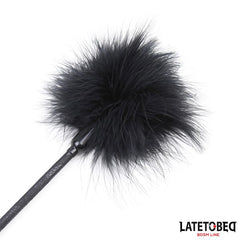 Plumero con Fusta Encaje y Lazo Negro